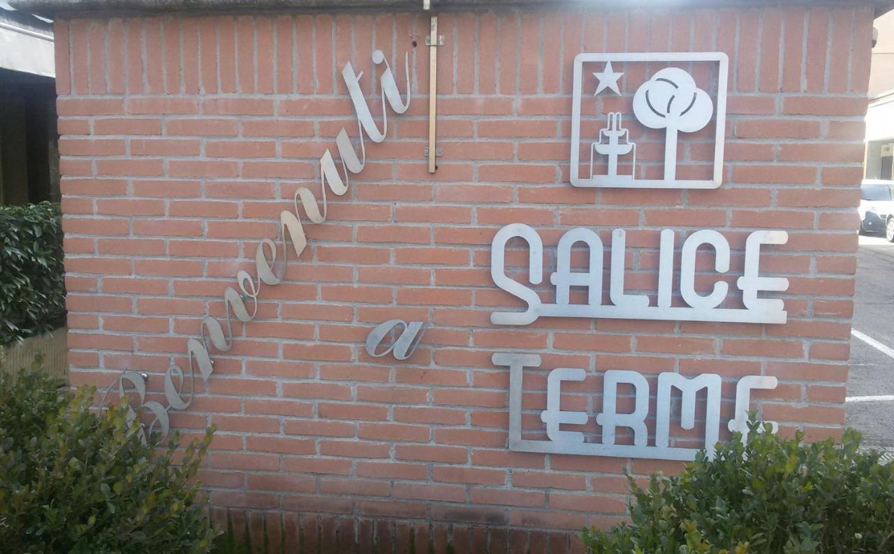 Hotel Salus Salice Terme Exterior foto